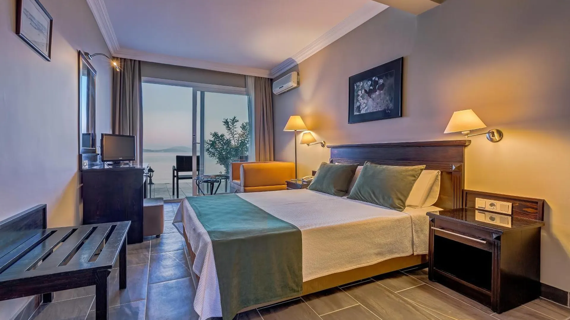 Cunda Hotel Ayvalı تركيا