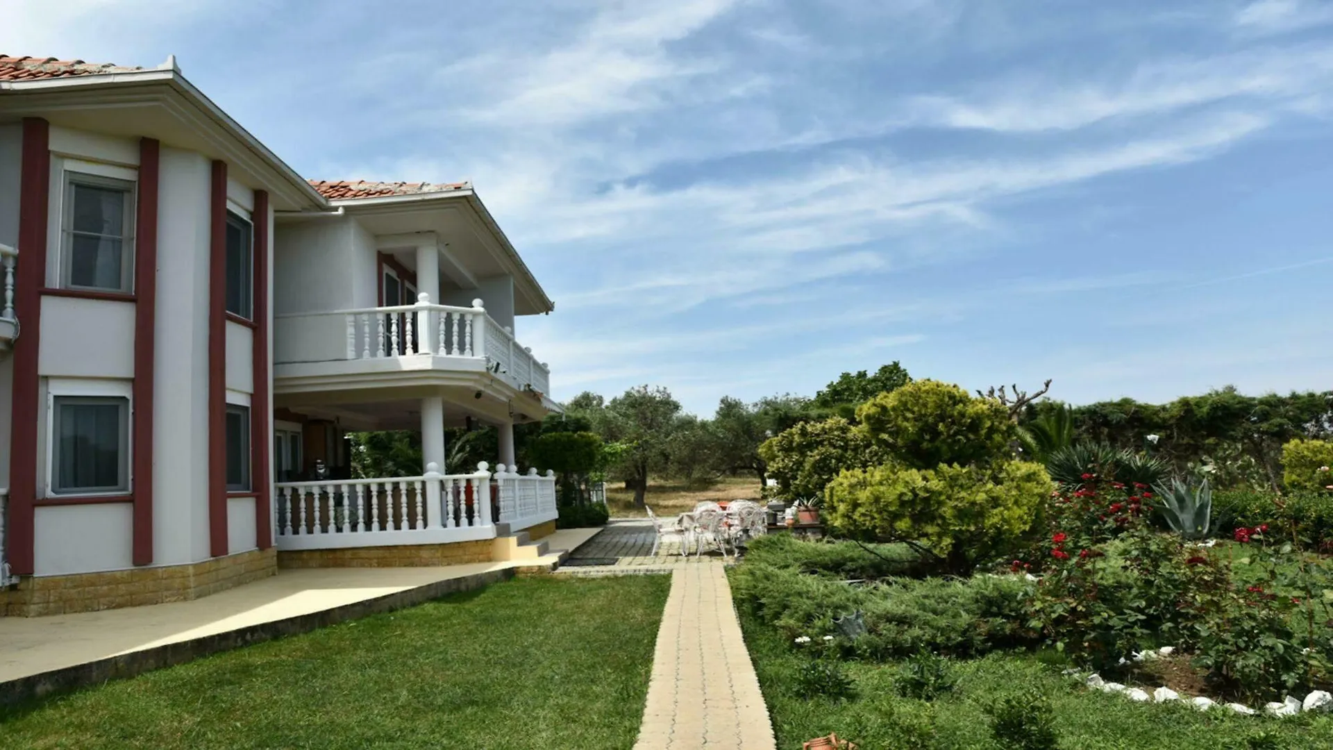 Cunda Hotel Ayvalı 2*,